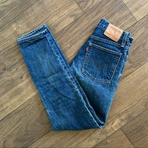 Vintage style  Straight Leg Levi’s Dark Wash